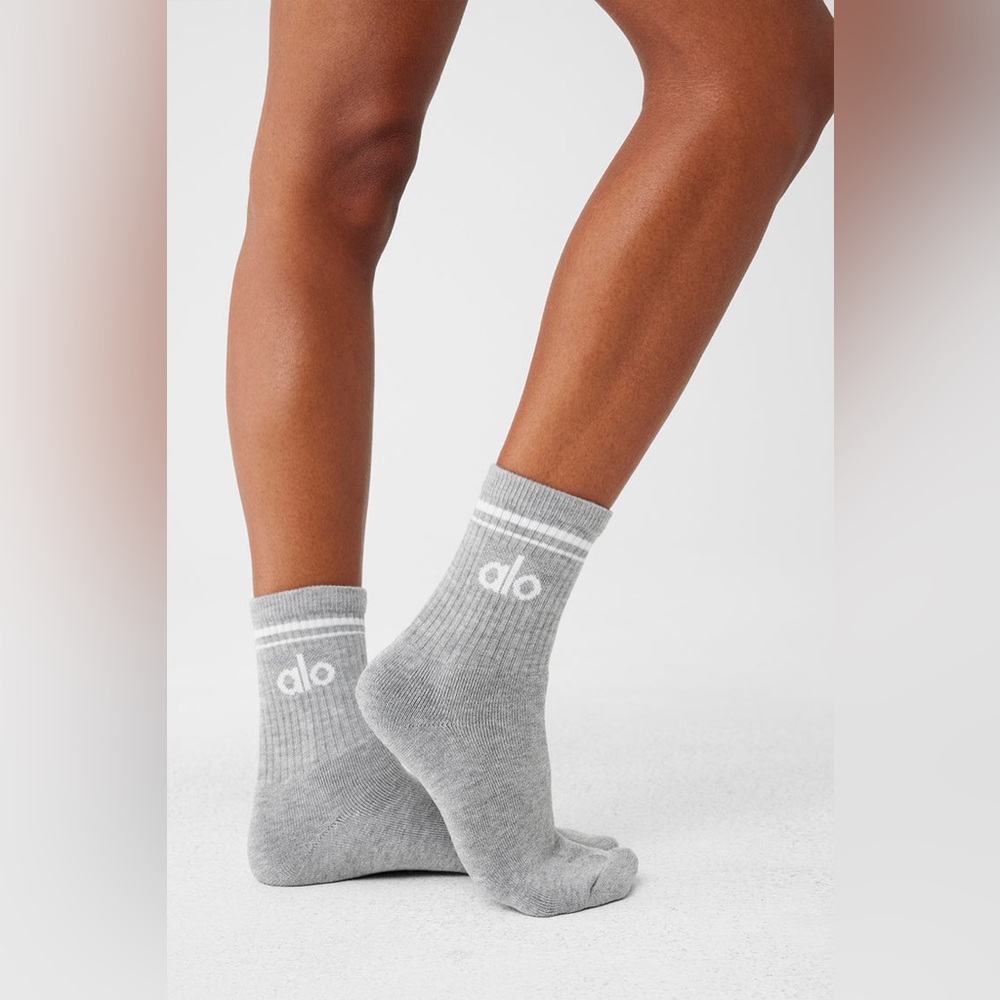 100% AUTHENTIC ALO UNISEX HALF CREW THROWBACK SOCKS